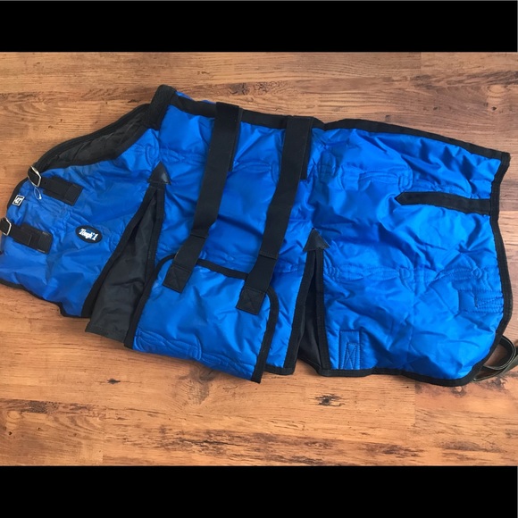 LIKE NEW Tough-1 42” 600D Miniature Pony Stable Blanket W/Belly Wrap - Picture 7 of 7